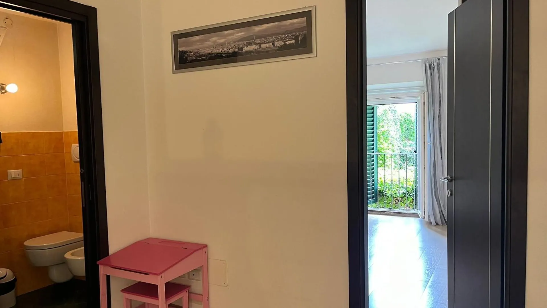 Exquisite 2Br Apartment Nearby Borgo San Frediano Florence