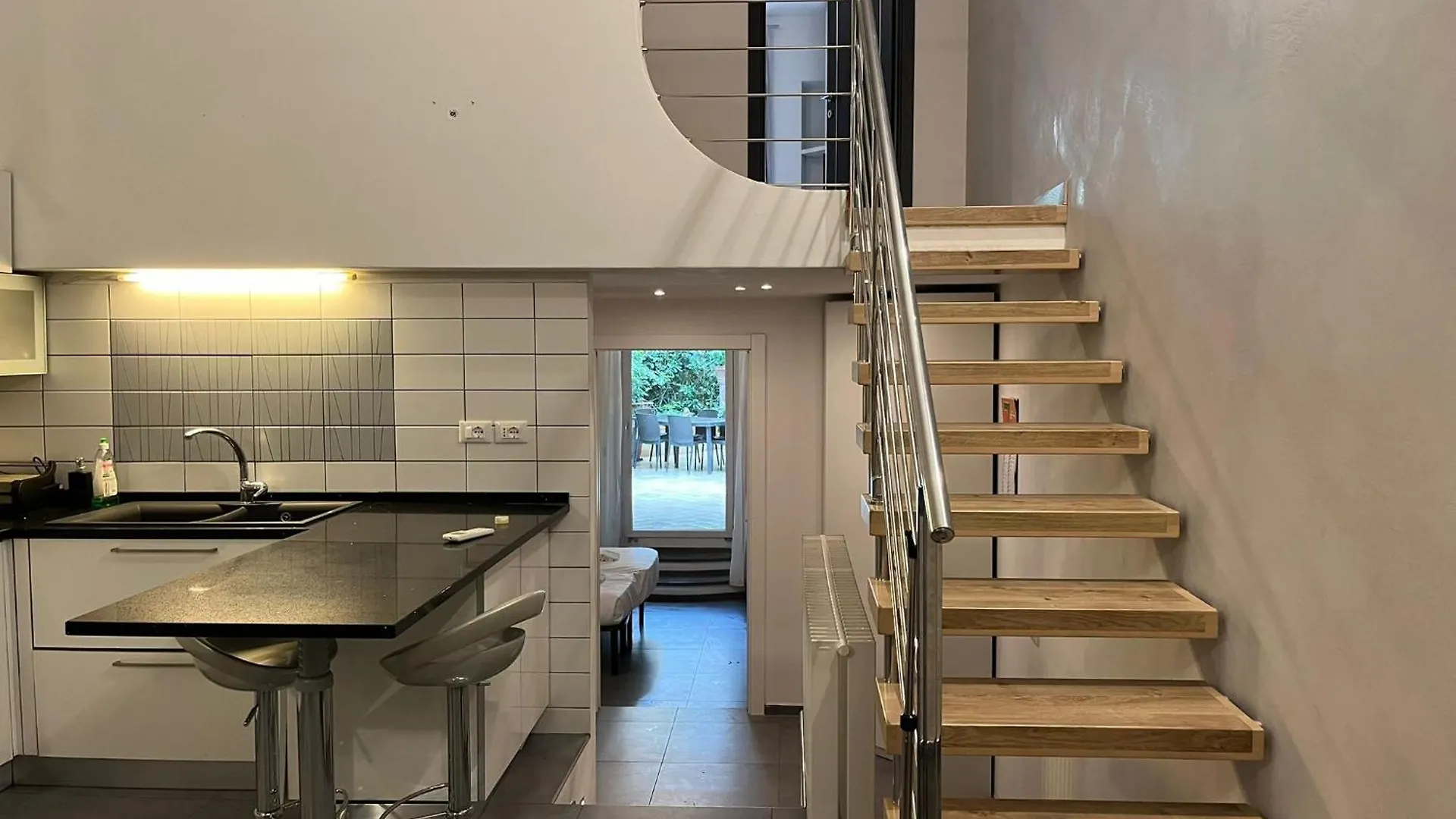 Exquisite 2Br Apartment Nearby Borgo San Frediano Florence